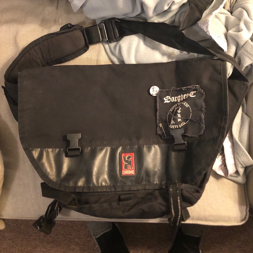 CHROME messenger bag